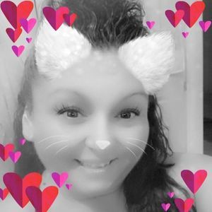 Meet your Posher, Cassi